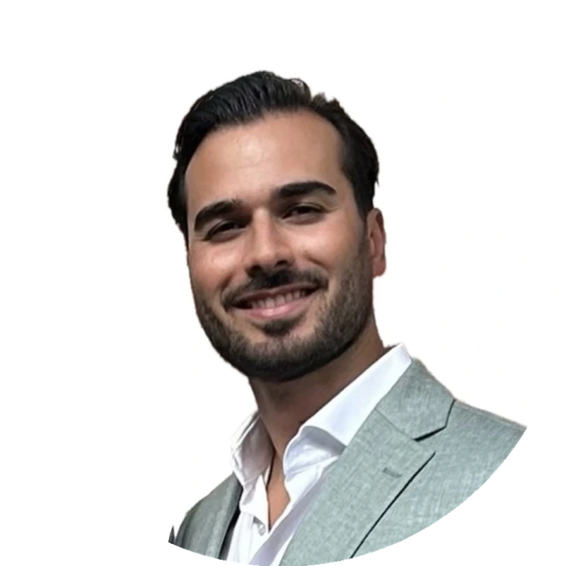 Portrait of Massimo Todde, director and project manager at Proietta Benelux